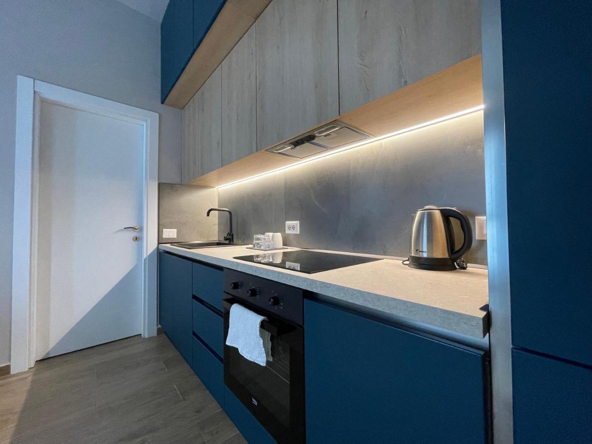 Square 21 Apartments Тирана Екстер'єр фото